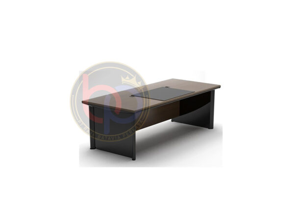 Meja kantor Direktur Highpoint Classe ODC10480